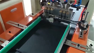 Máquina multifunción para hacer trampas adhesivas de una fila